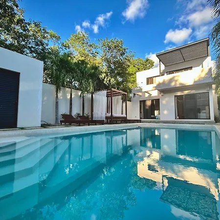 Stunning Villa In The Heart Of La Veleta